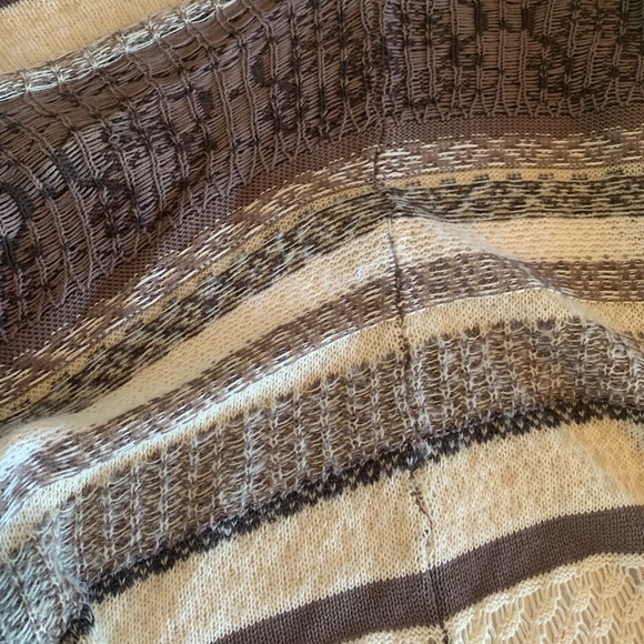 🎉Host Pick🎉 Women’s Billabong Striped Cardigan Sweater - Picture 6 of 7